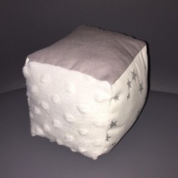 Cube d'éveil sensoriel